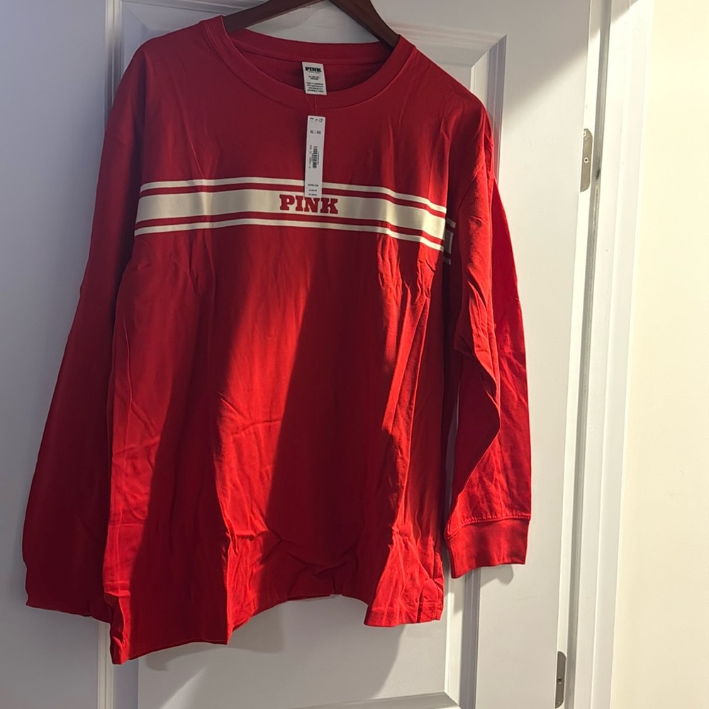 Brand New Victorias Secret Pink shirt🔥🔥🔥